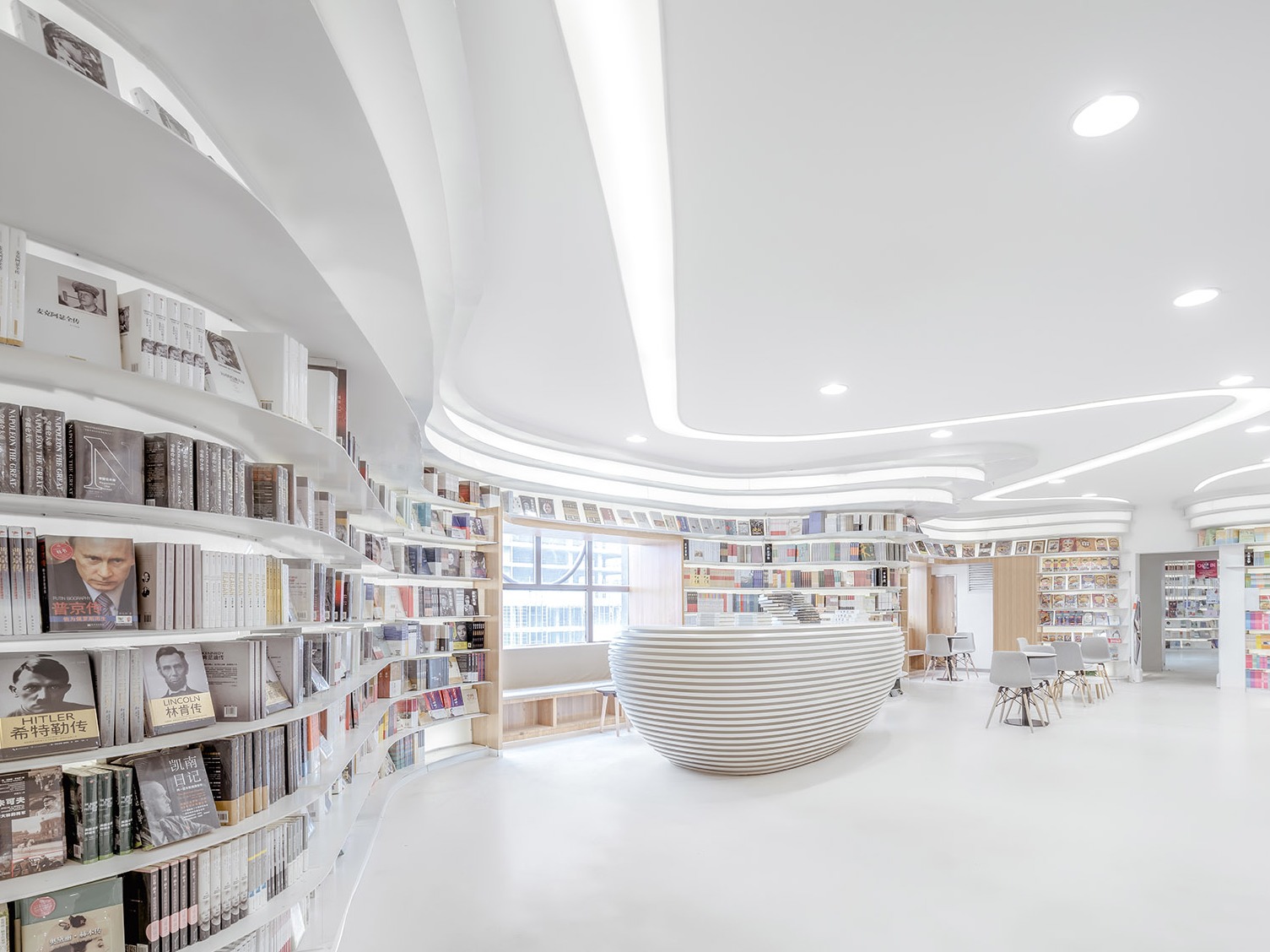 在十三朝古都西安，創造一個最輕盈潔白的鐘書閣書店